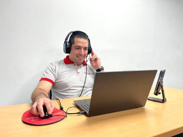 alquiler de laptops con una solicitud